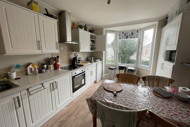 6 bed house, Beaumont Road, Lipson, Plymouth, PL49BP - Image 1